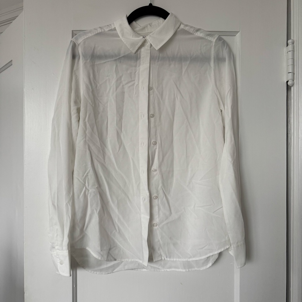 White UNIQLO button down shirt